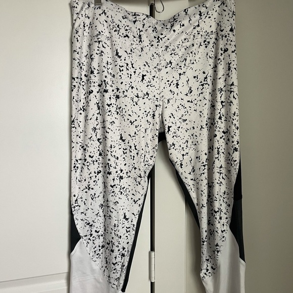 Leggings - Picture 1 of 4